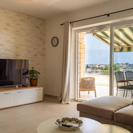 Apartment Siesta Sumartin