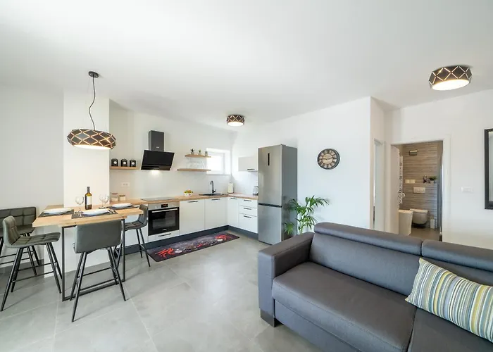 Siesta Apartment *