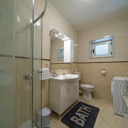 Apartment Siesta Sumartin