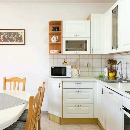 Siesta Apartment Sumartin