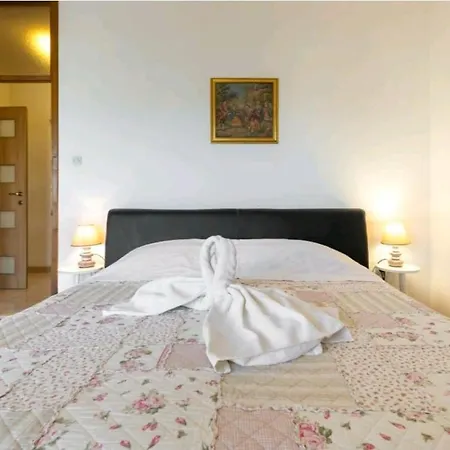 Apartment Siesta Sumartin