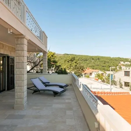 Apartment Siesta Sumartin